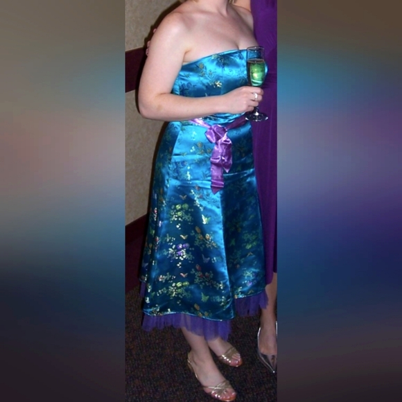 Turquoise embroidered dress - vintage - Picture 8 of 8